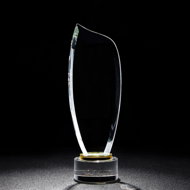 Crystal Trophy A19-140 5
