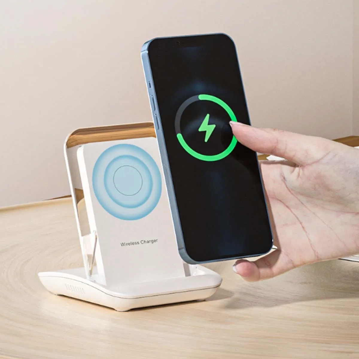 15W Magnetic Wireless Charger Desktop Mobile Phone Holder 2