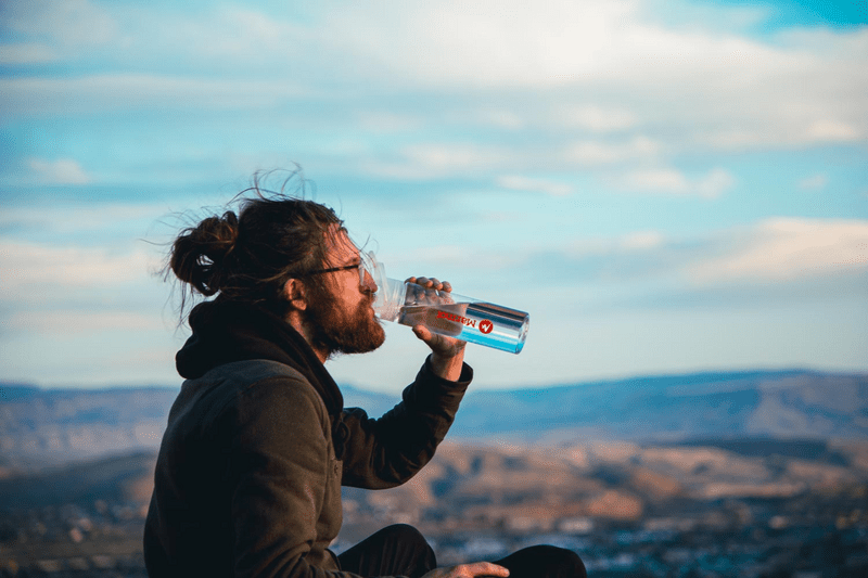 YUMA 25 oz. Clear Freedom Bottle with Guzzler Lid 31