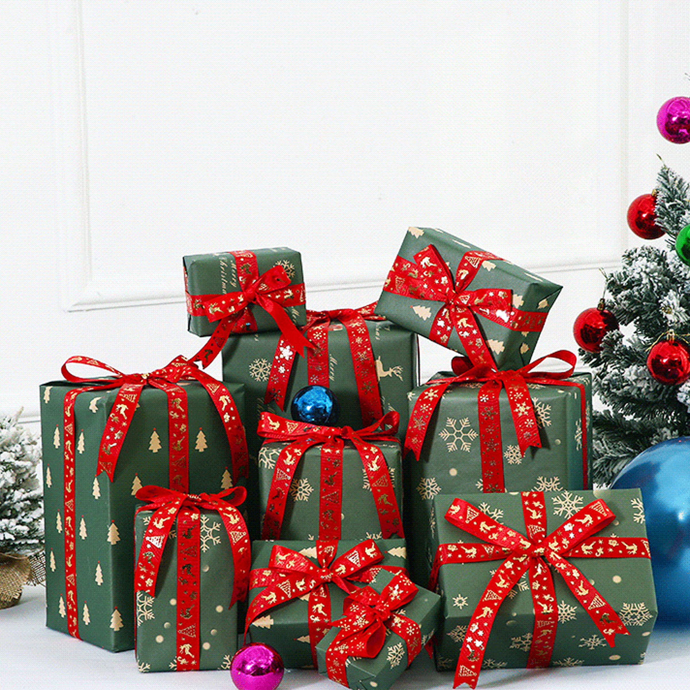 Christmas Gift Wrapping Paper 10
