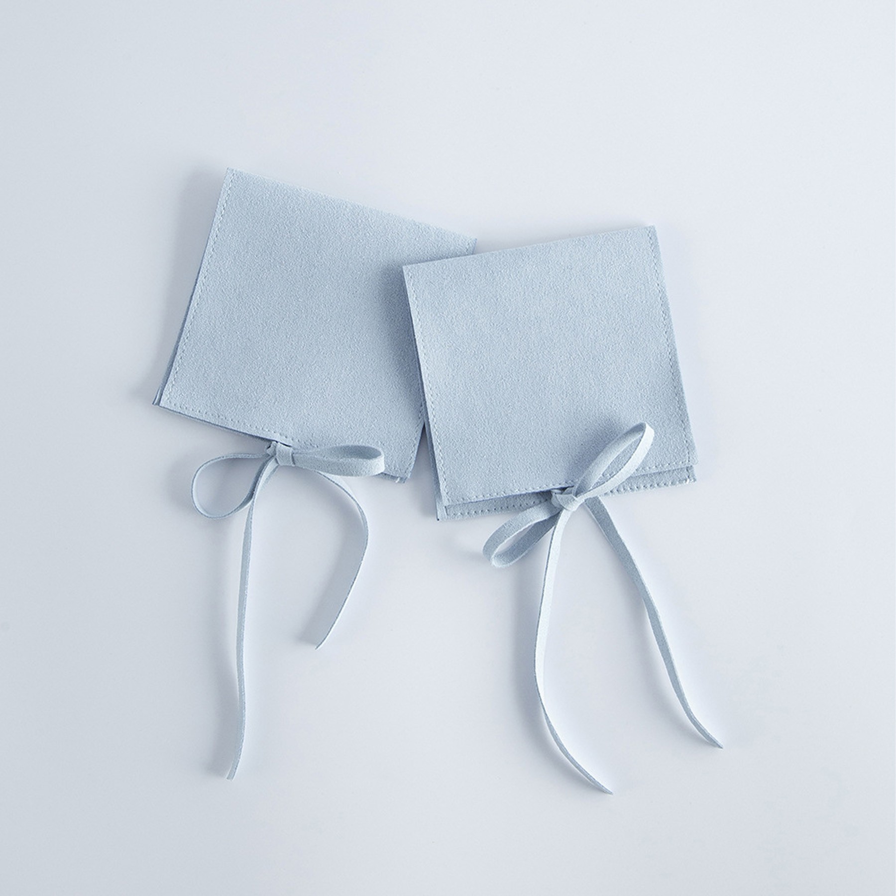 Elegant Jewelry Pouches 9