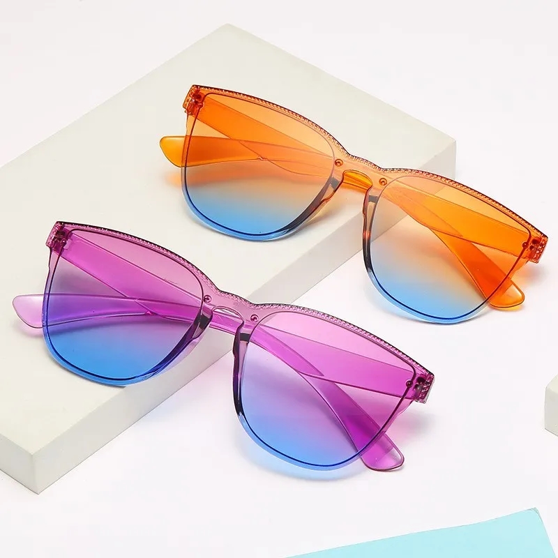 Gradient Color Fashion Sunglasses 2