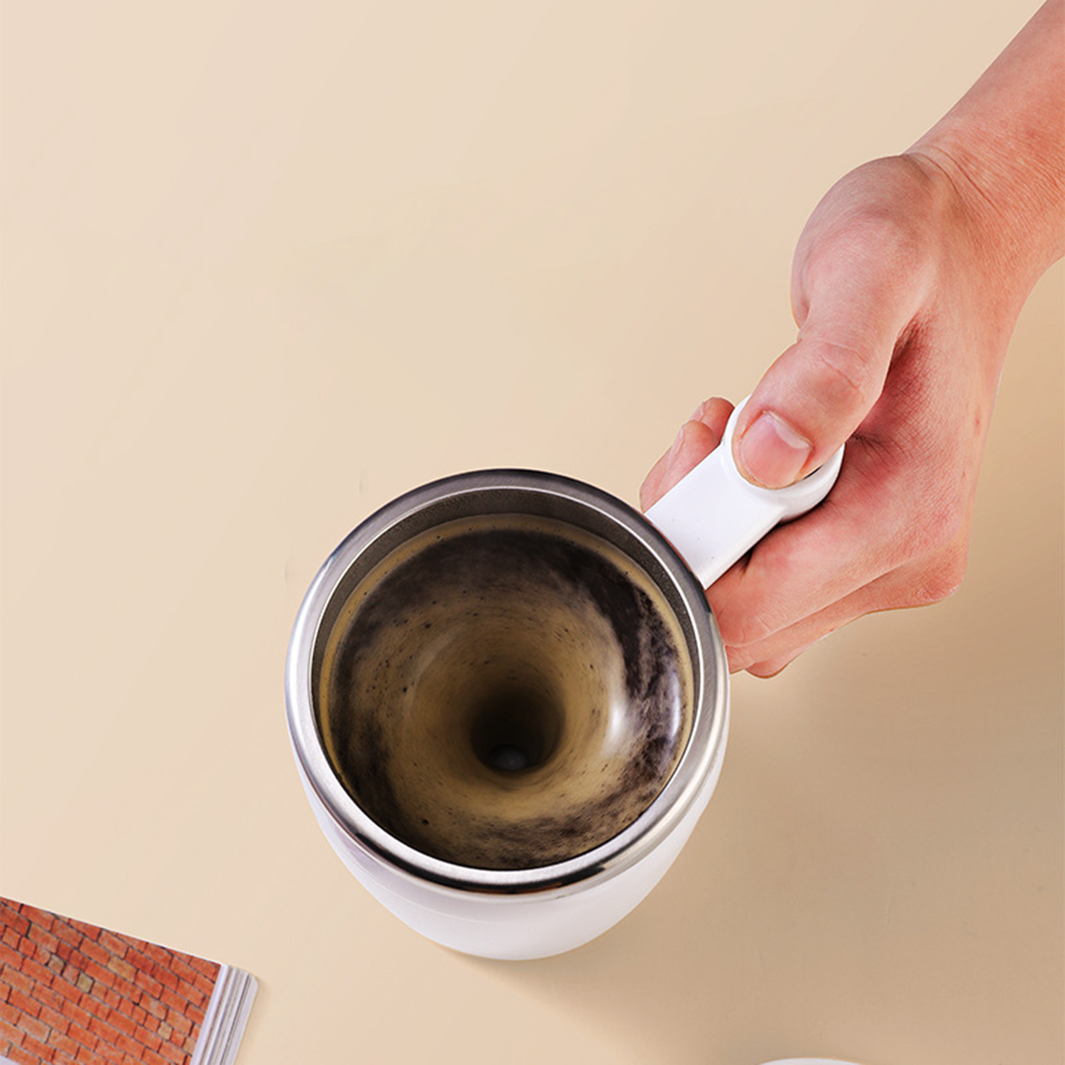 Stainless Steel Automatic Magnetic Stirring Coffee Mug 5