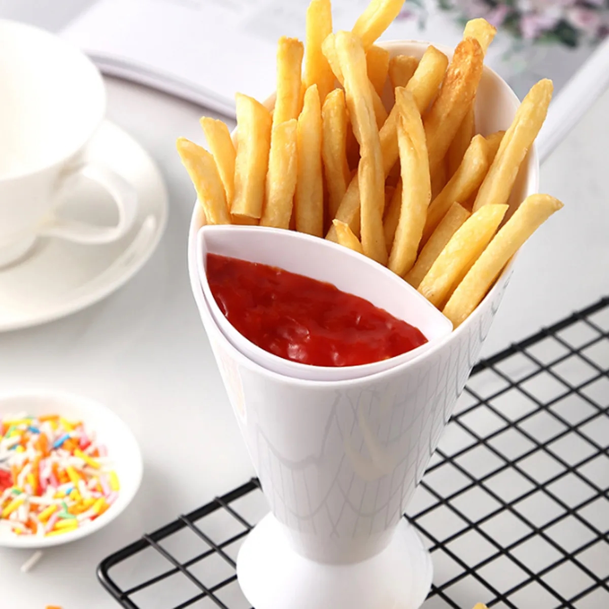 French Fry & Sauce Dipping Cone Holder For Snacks 5