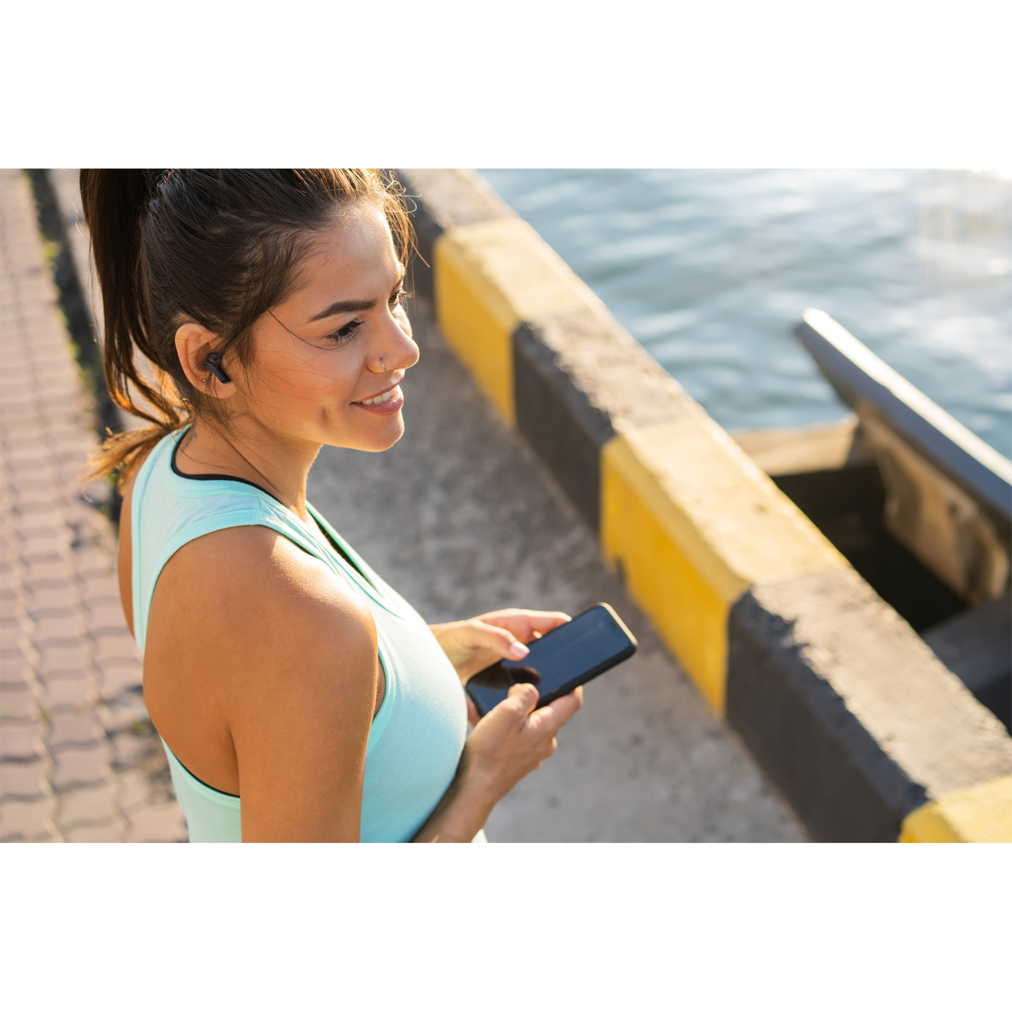 iLive™ Truly Wire-Free Earbuds with Active Noise Canceling 13