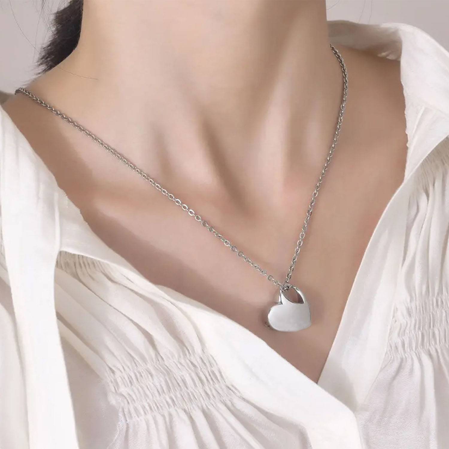 Captive heart -shaped ashes rippling necklace 5
