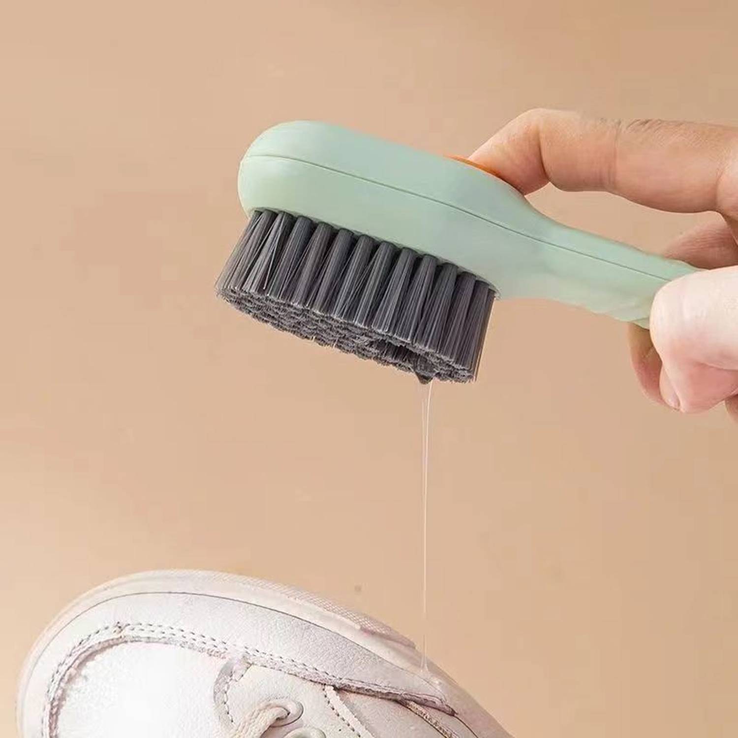 Multi Functional Liquid Shoe Brush 7