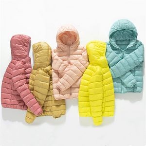 Women'S Hooded Packable Ultra Light Weight Short Down Jacket 3