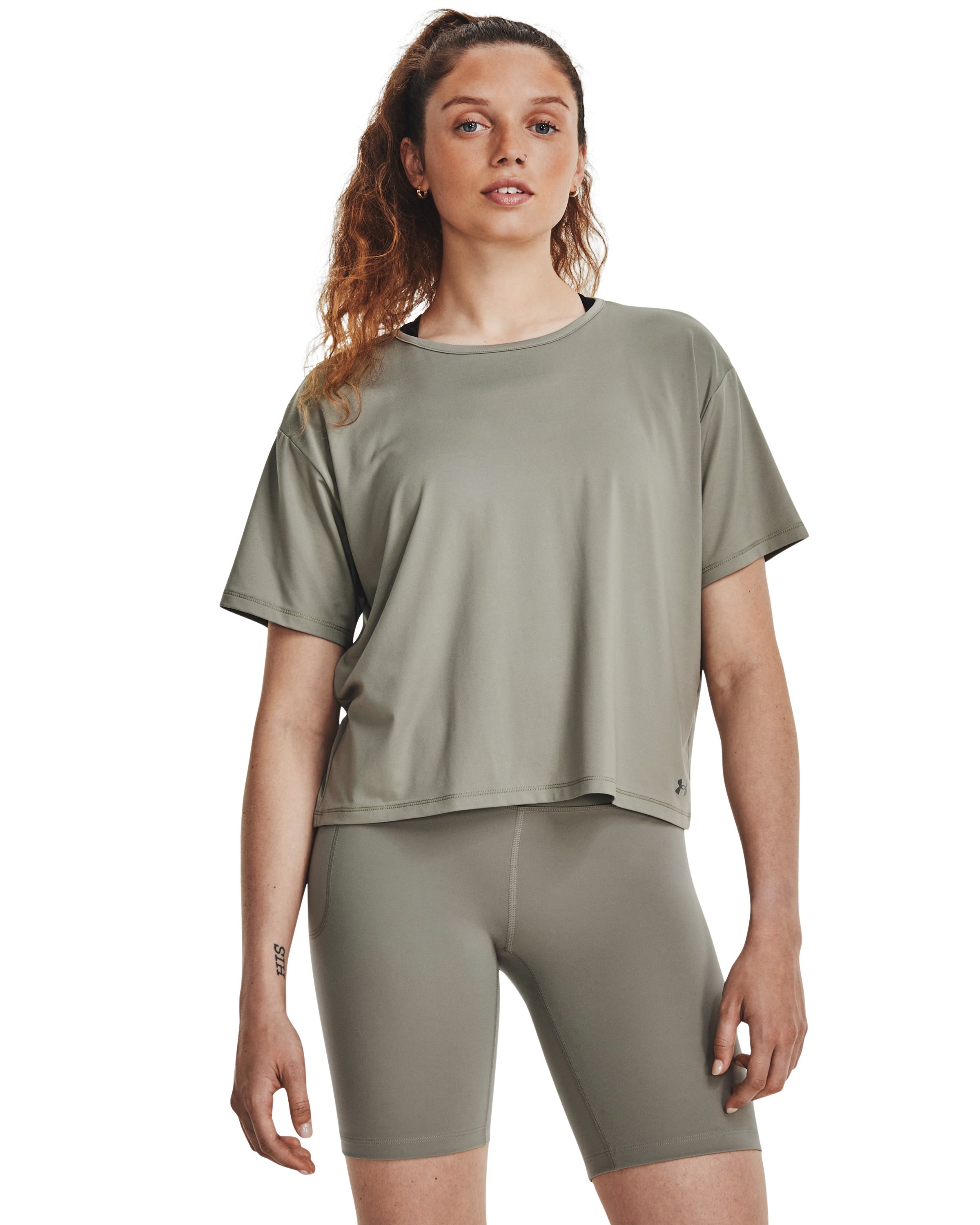 UA Motion Women's Short Sleeve 4