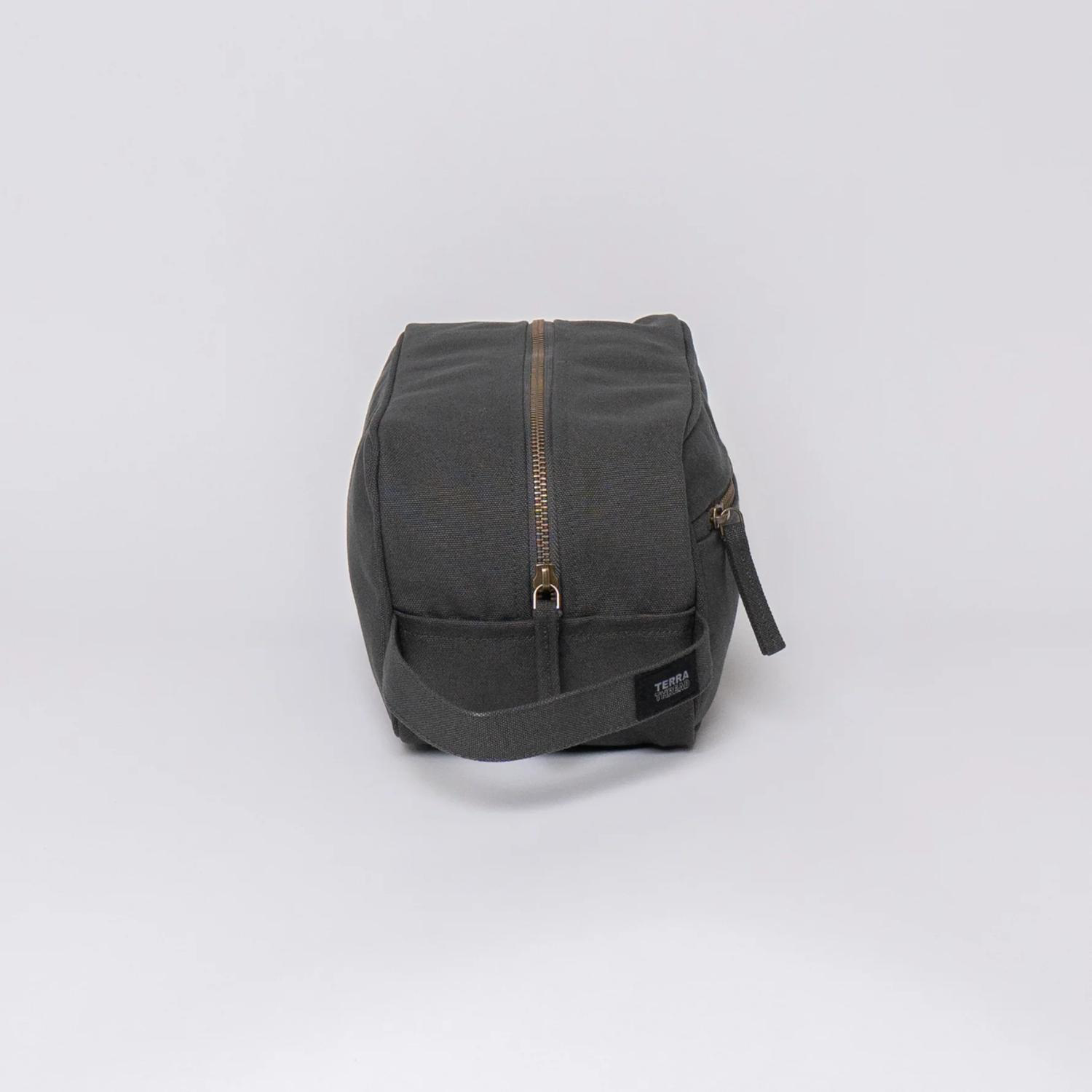 TERRA THREAD® - Toiletry Bag Sustainable GOTS & Fair Trade Certified 3