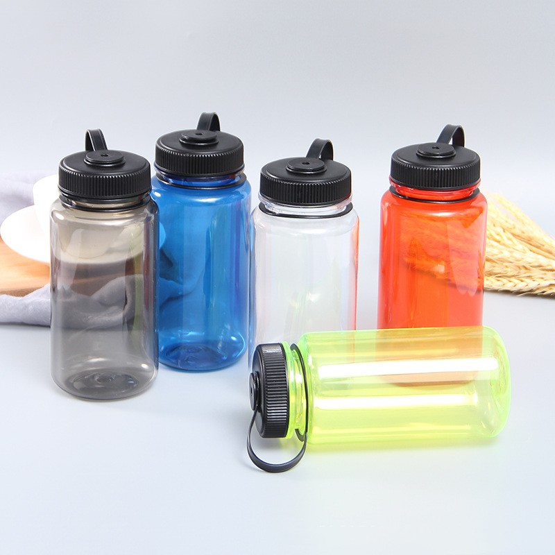 20 oz. BPA free Plastic Water Bottle with Lid 3