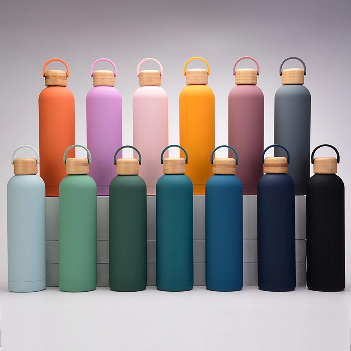 1L Insulated Water Bottle With Bamboo Lid 4