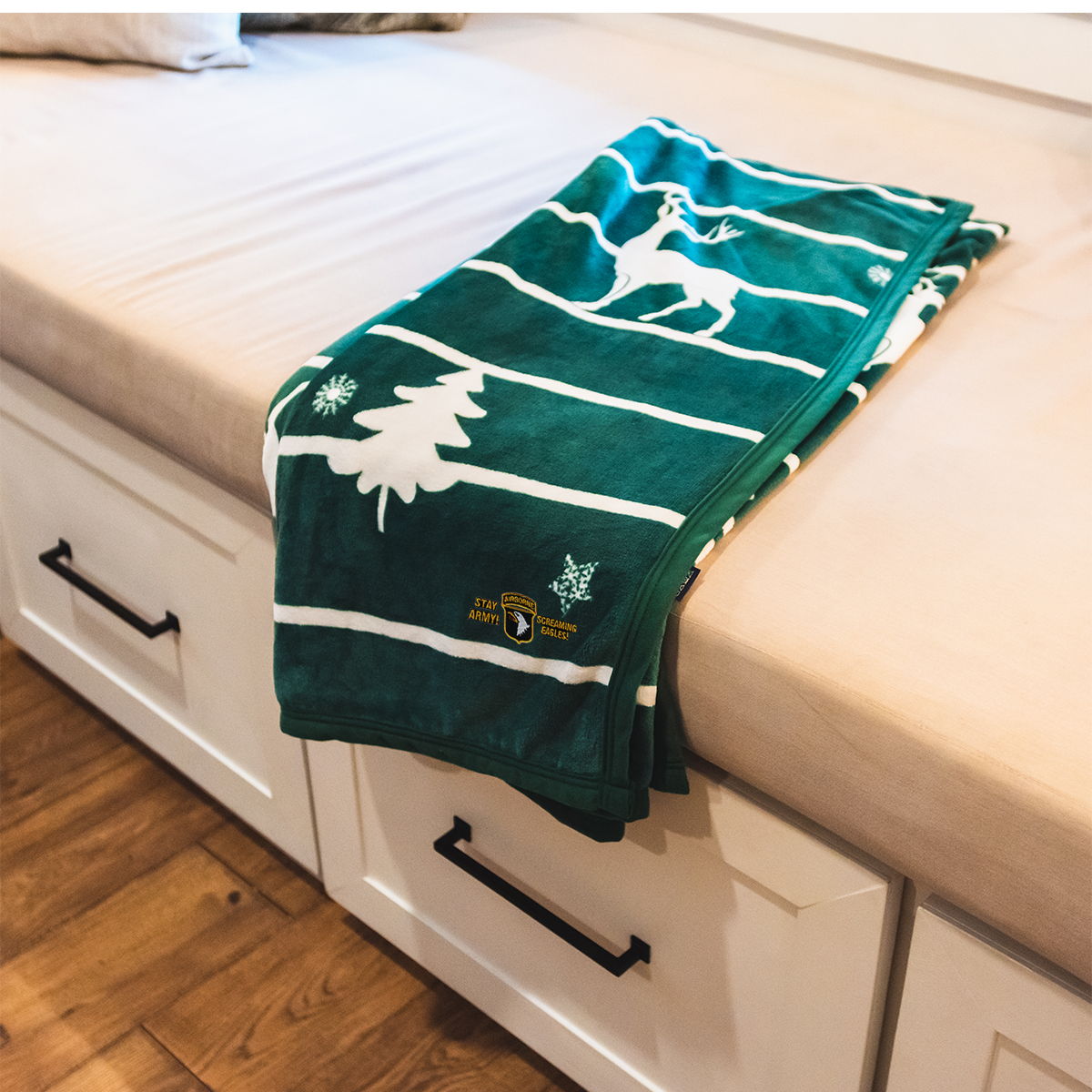 Winter's Nap Holiday Throw Blanket 2