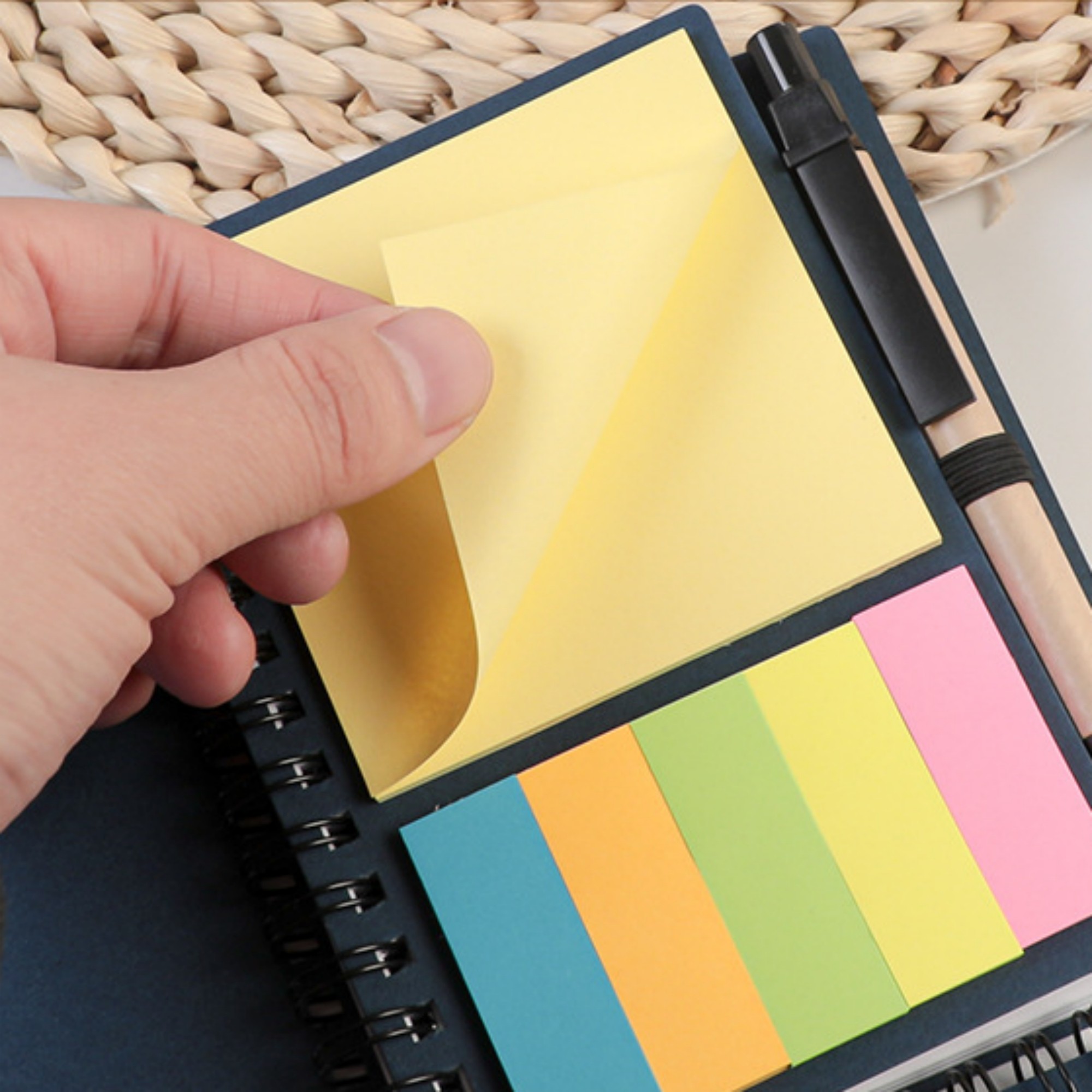 Spiral Notepads With Pen Holder 1