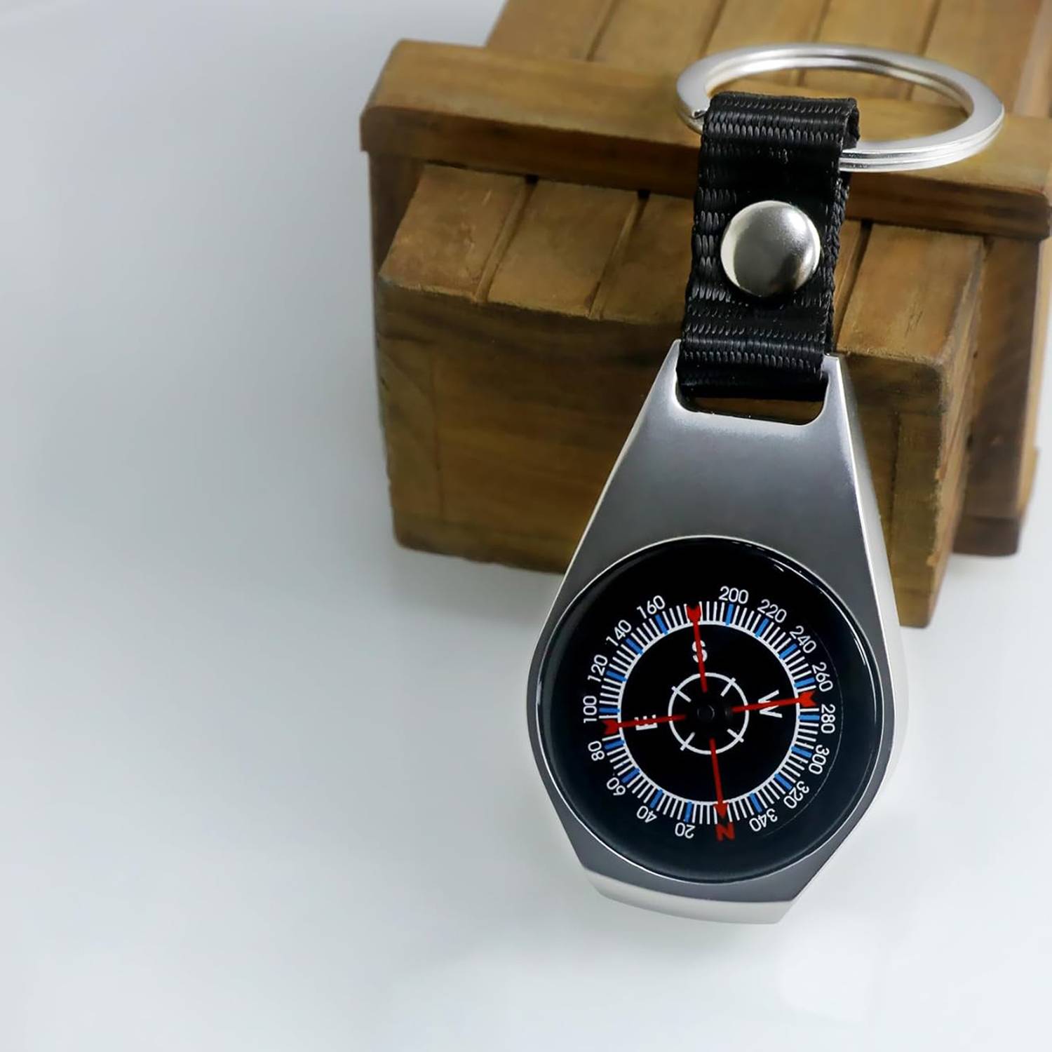 Outdoor Portable Compass Alloy HandheldPendant Key Chain 2