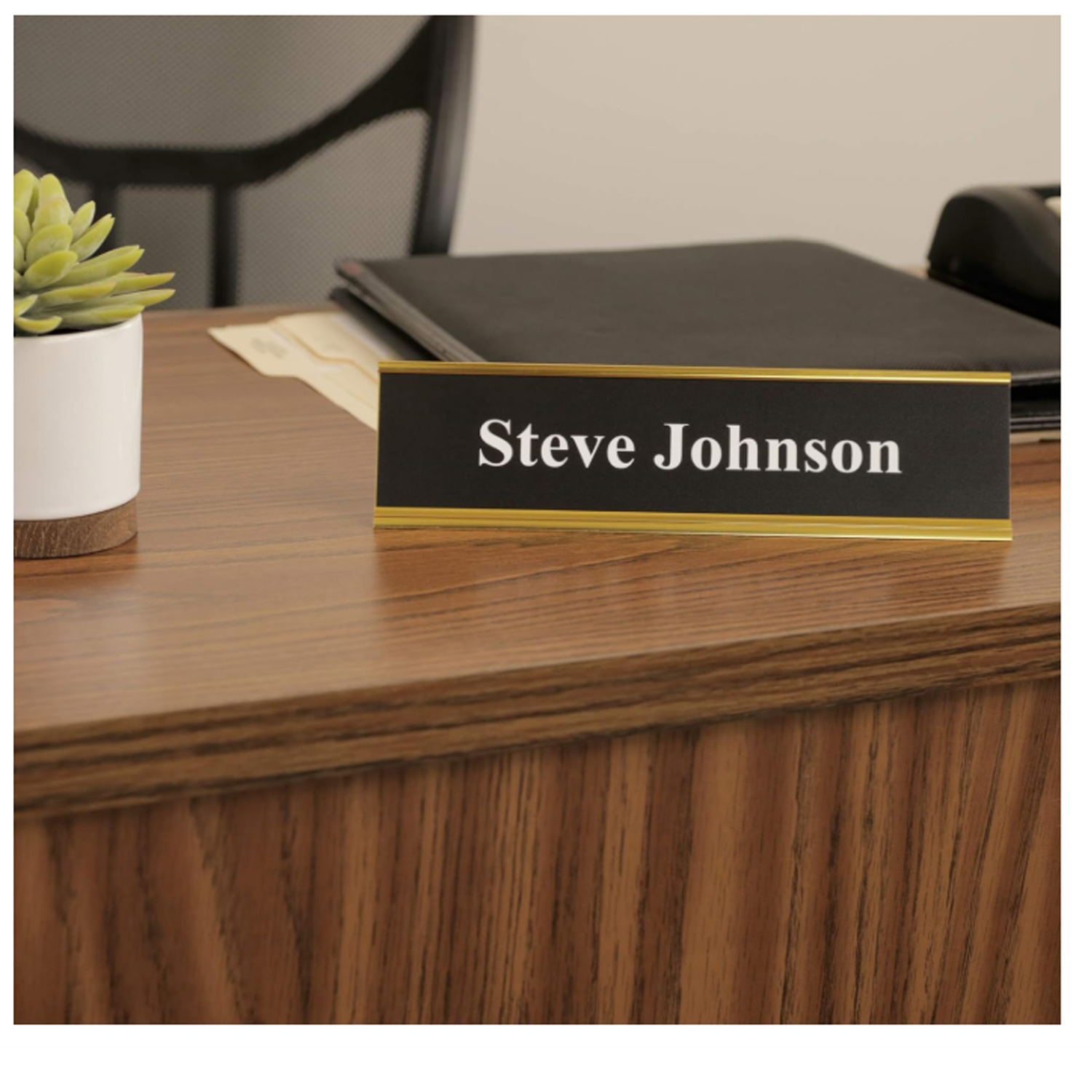 sturdy And Portable Aluminum Alloy Office Nameplate 2