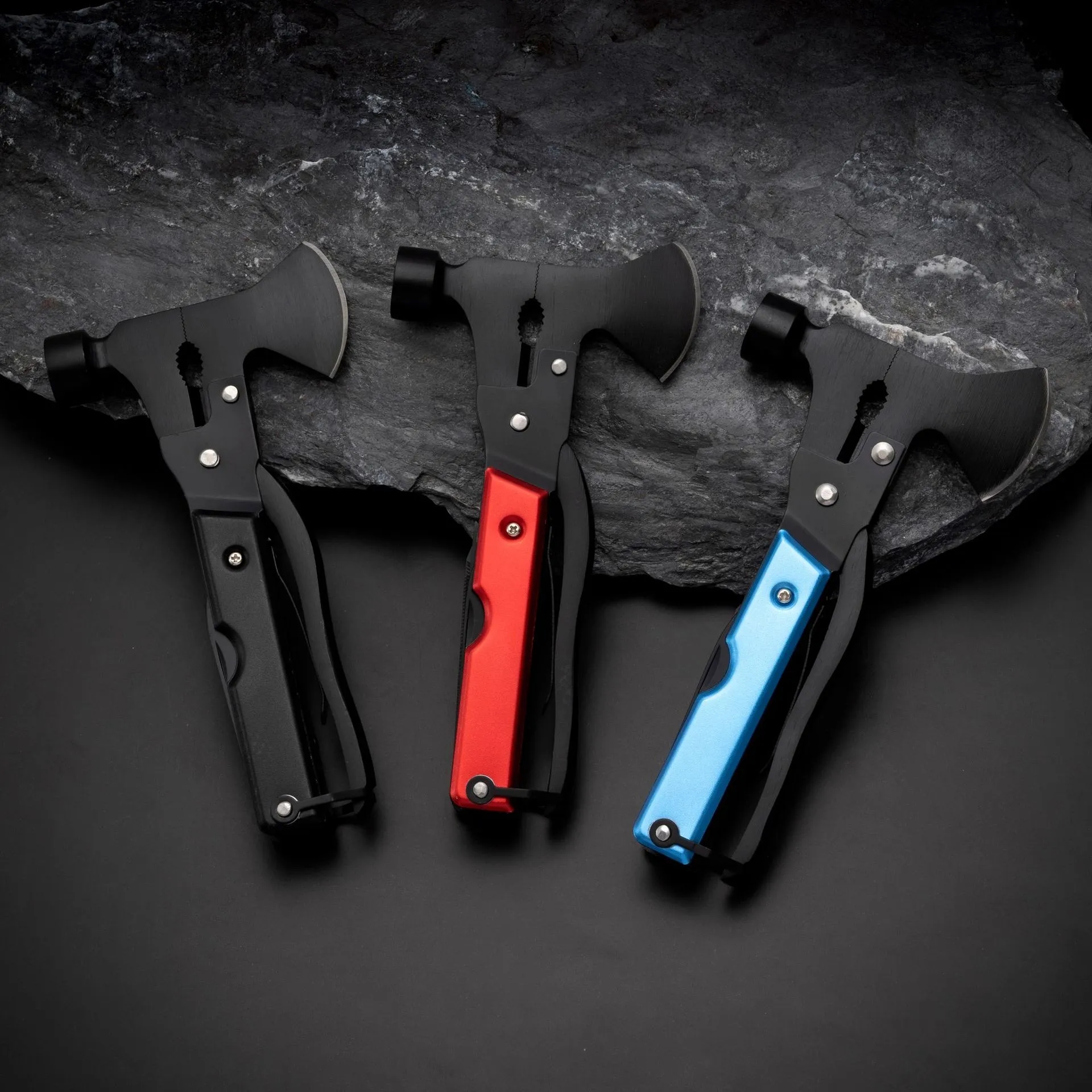 14 in 1 Multitool Hammer Axe 4