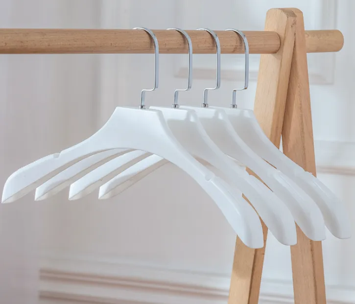 Plastic Non-Slip Clothes Suit Hanger Stand 1