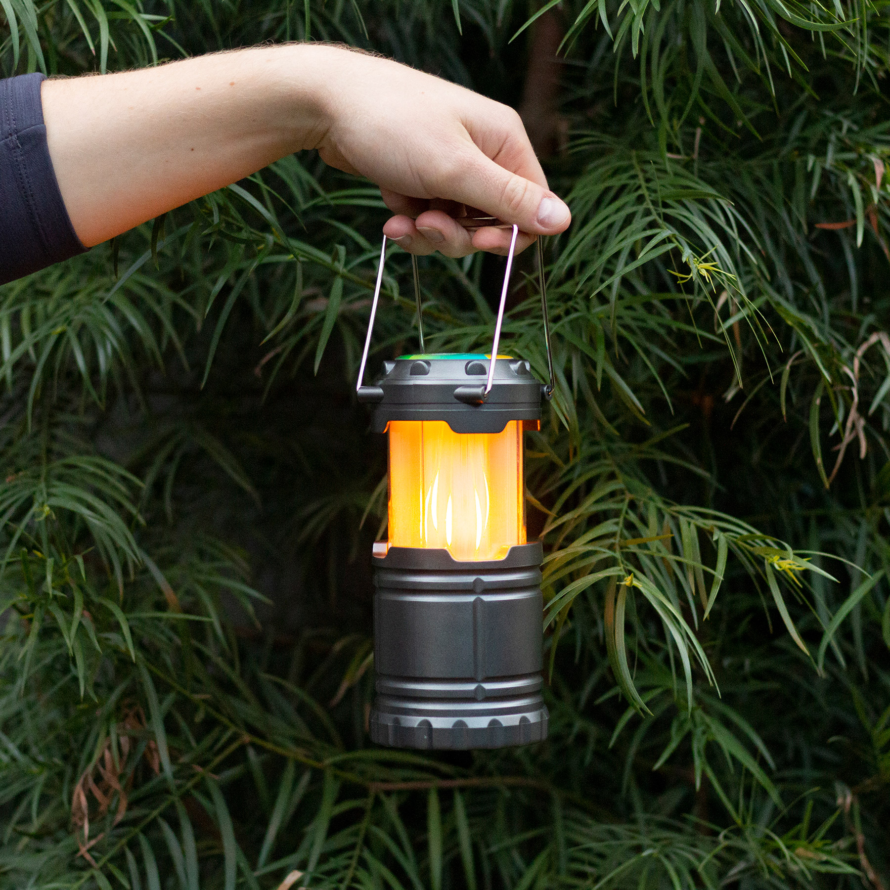 Lumens 2-in-1 Pop Up LED Flame Lantern 5