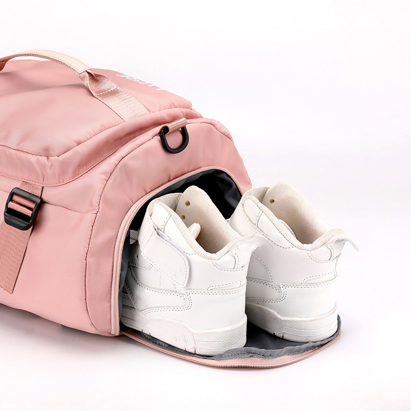Multifunctional Portable Deluxe Duffle Bag 1
