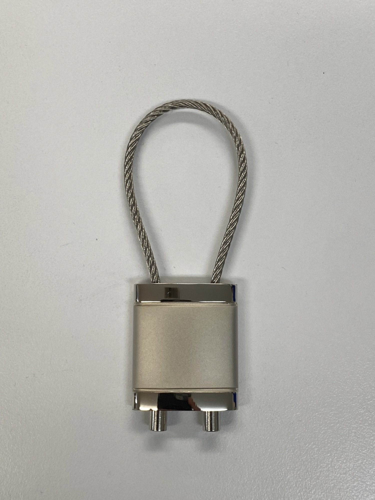 Square Wire Twist Keyring 2