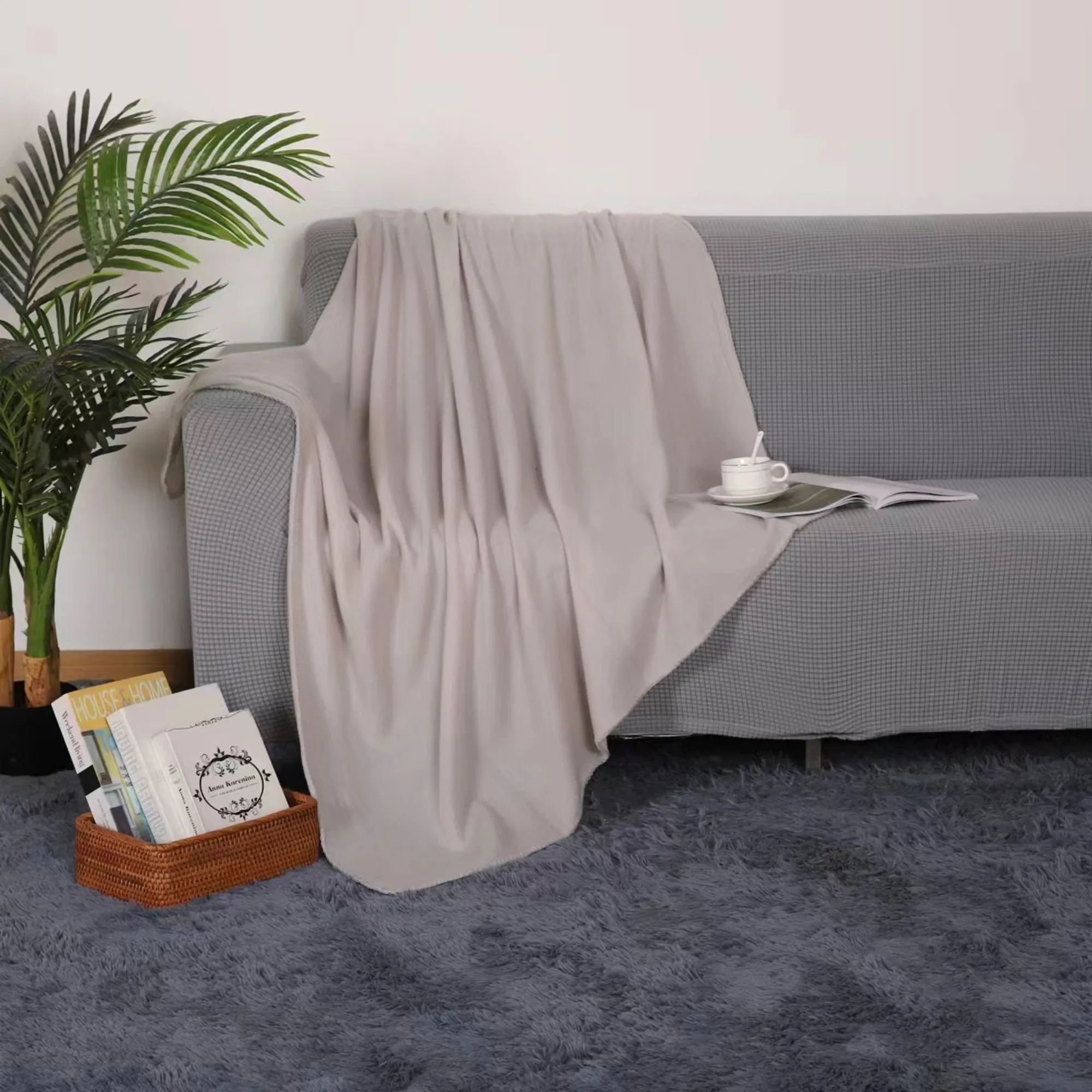 Portable Fluffy Throw Blanket 2