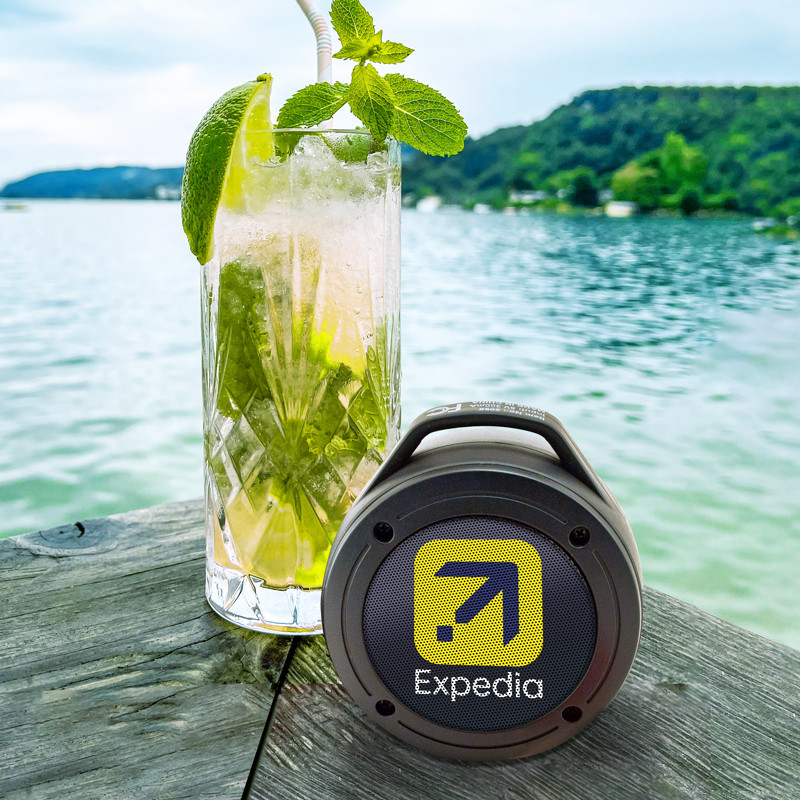 H2O Speaker with Strap 4