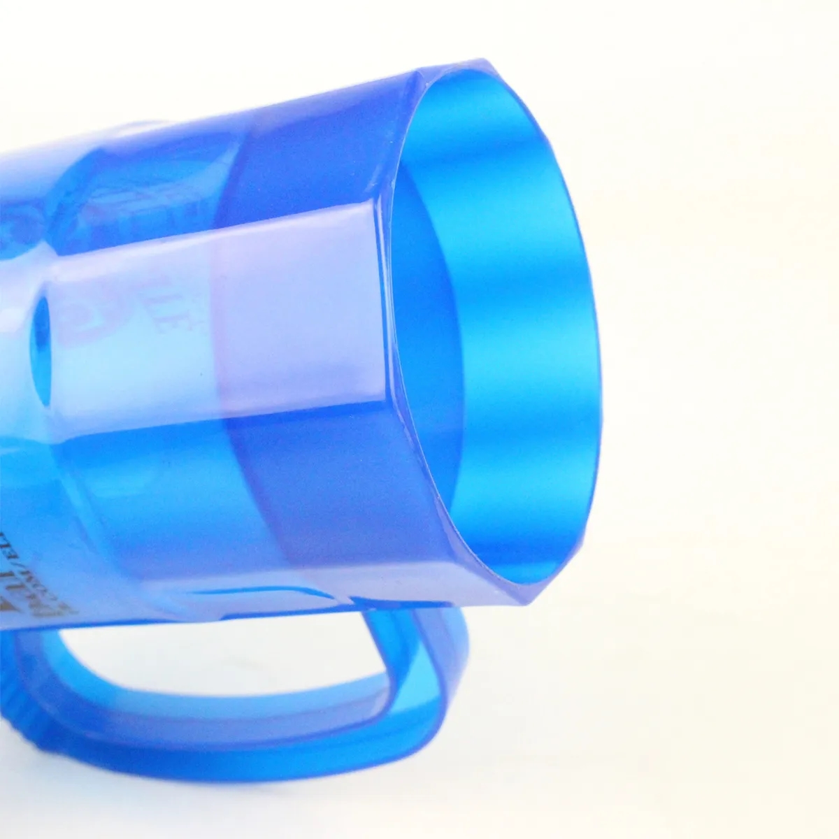 20 Oz. Large Capacity Plastic Beer Steins Stackable Mugs 6