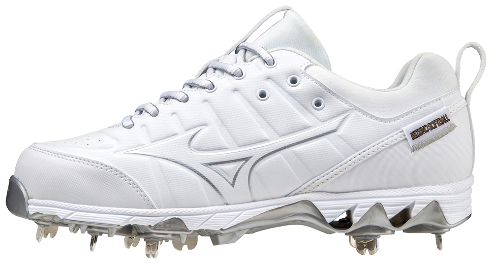 9-Spike Swift 7 Low Women's Metal Softball Cleat 6