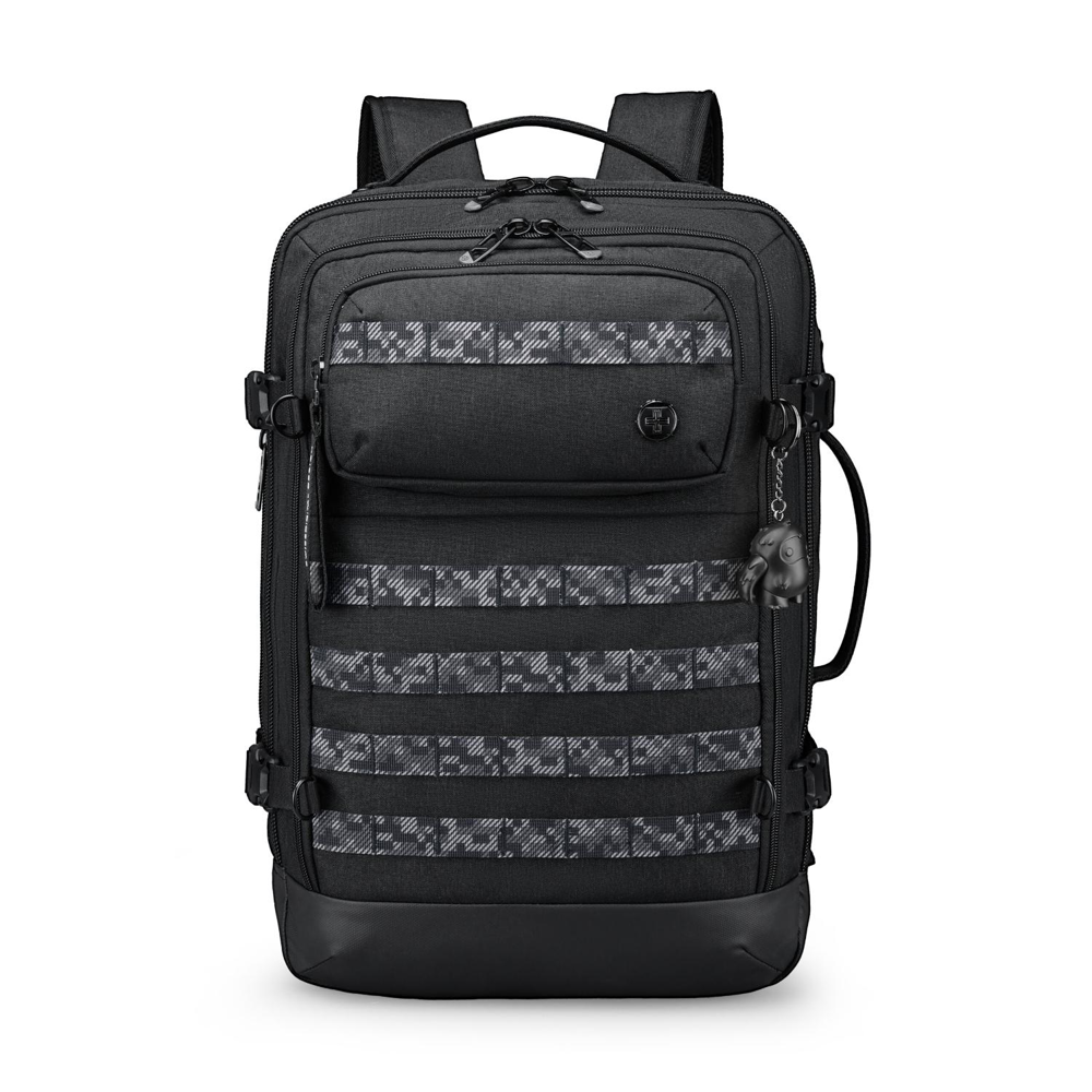 SwissDigital® BERG PRO USB Charging Port Camera Backpack