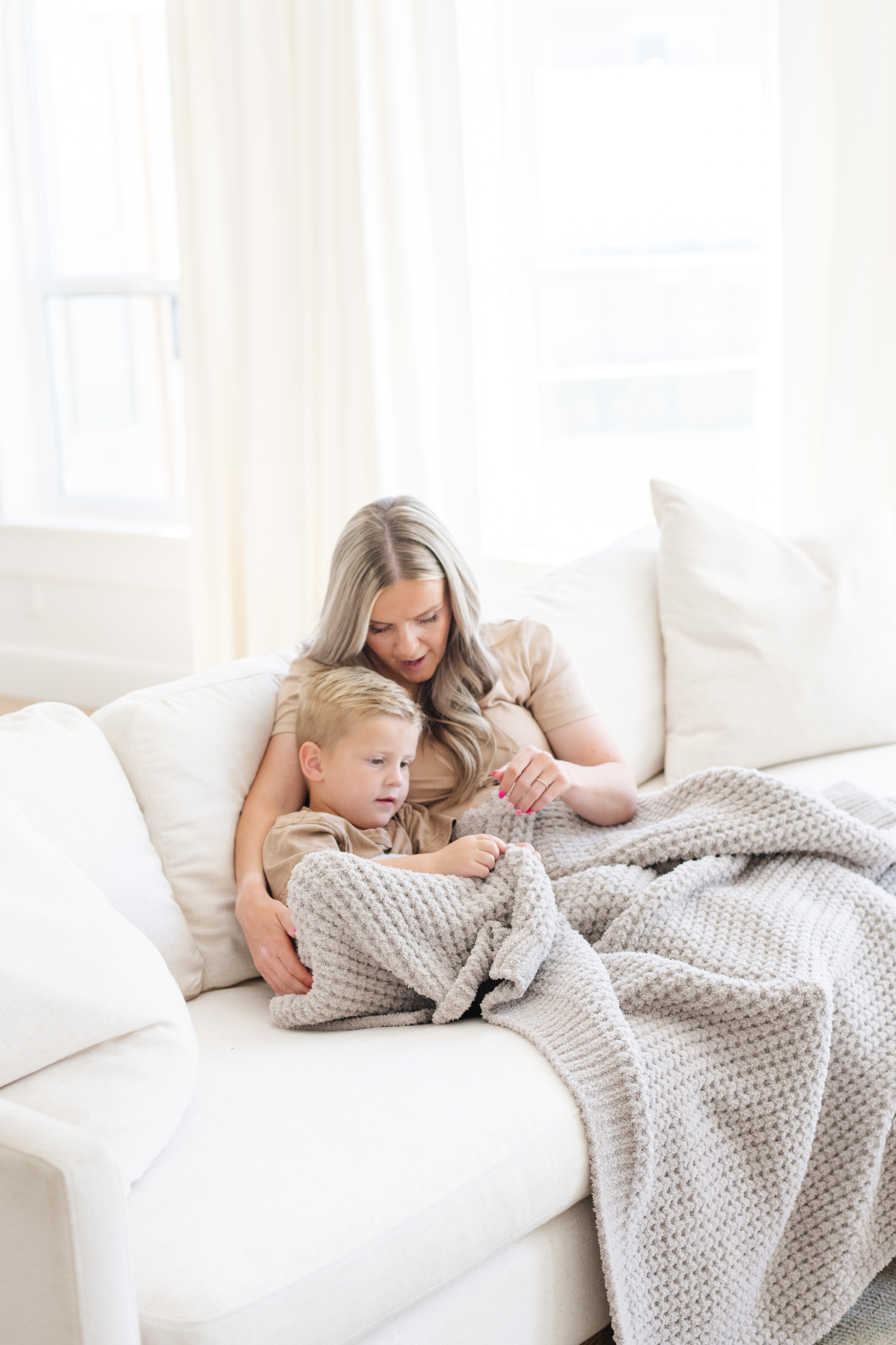 Waffle Knit Oatmeal-Throw Luxury Blanket (50x60) 4