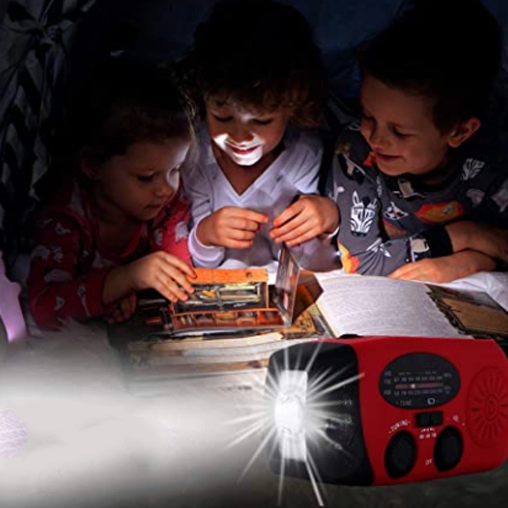 Emergency solar whiz crank radio 3