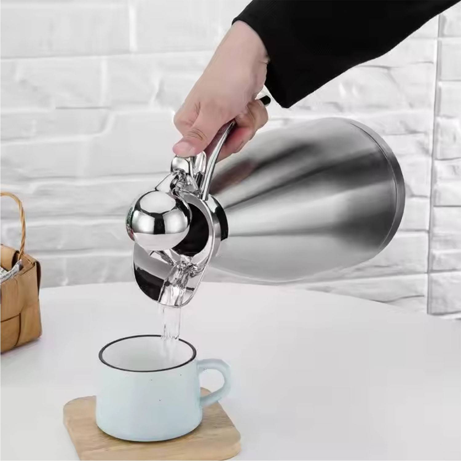 67oz Stainless Steel Double Wall Vacuum Insulated Kettle 5
