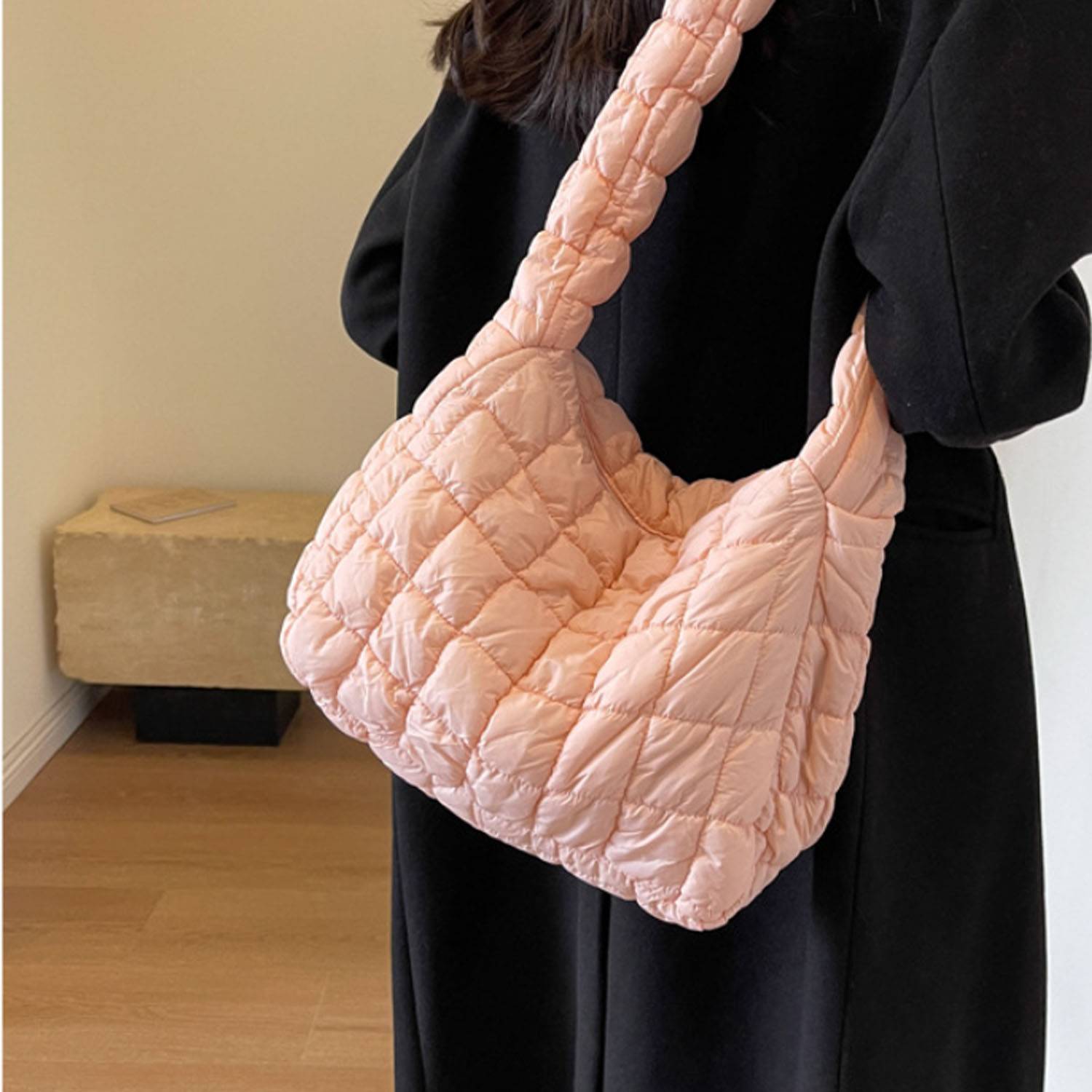 Nylon folded cloud tote bag 3