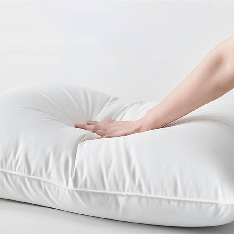 Hotel Style Soft Down Alternative Pillows 3