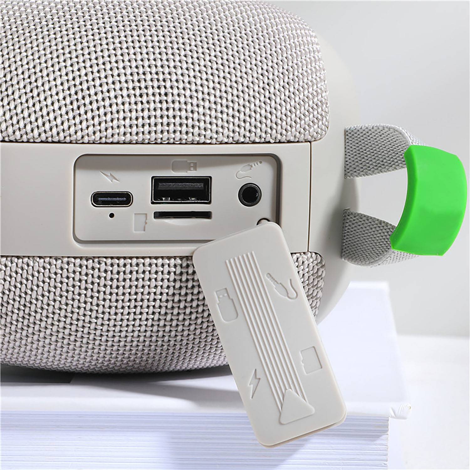 Mini Waterproof Plastic Wireless Speaker 7