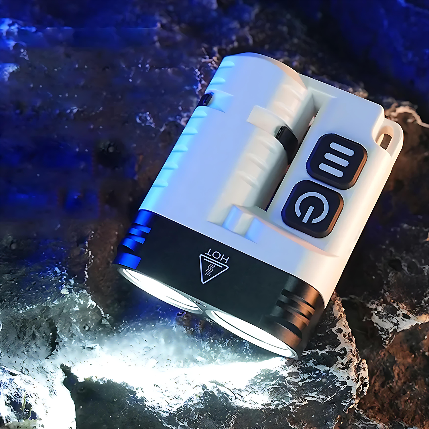 Outdoor Waterproof Aluminum Alloy Flashlight with Clip 3