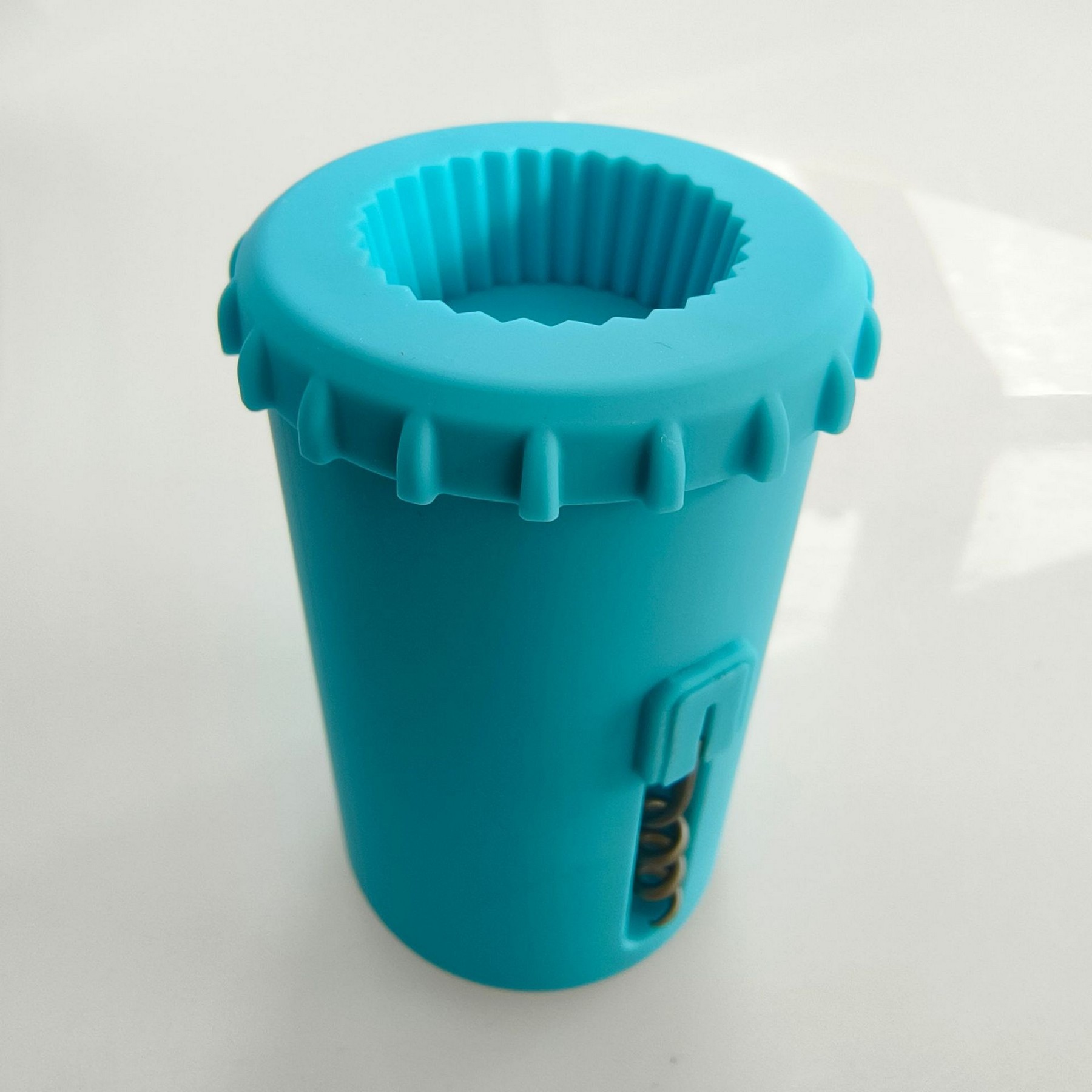 3-in-1 Multifunctional Magnetic Press Opener 4