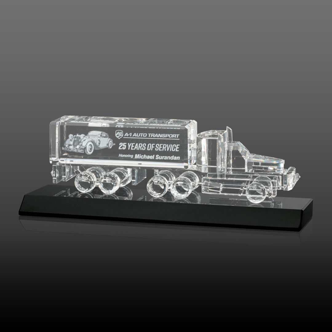 Crystal 18 Wheeler on Base 3D - Black 6