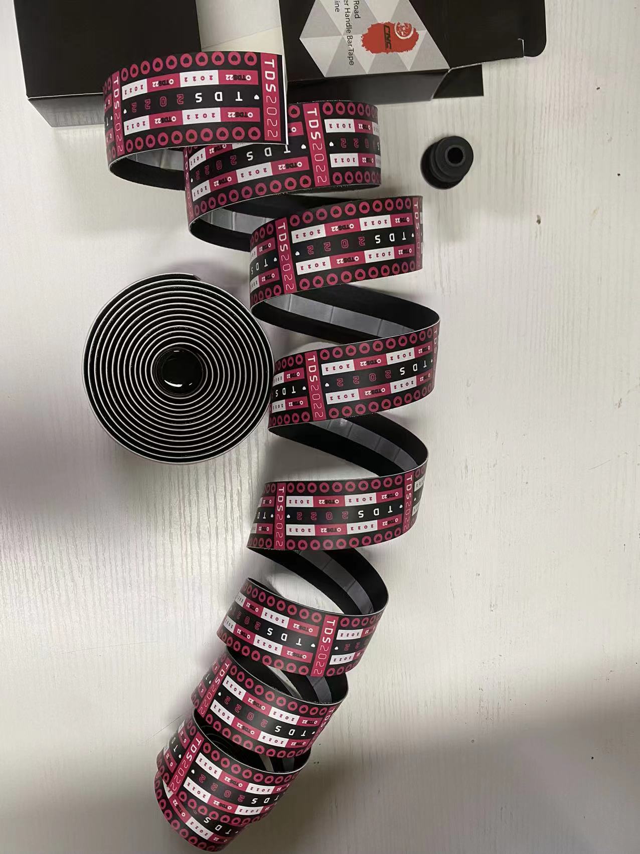 Bike Handlebar Tapes With End Plug 2