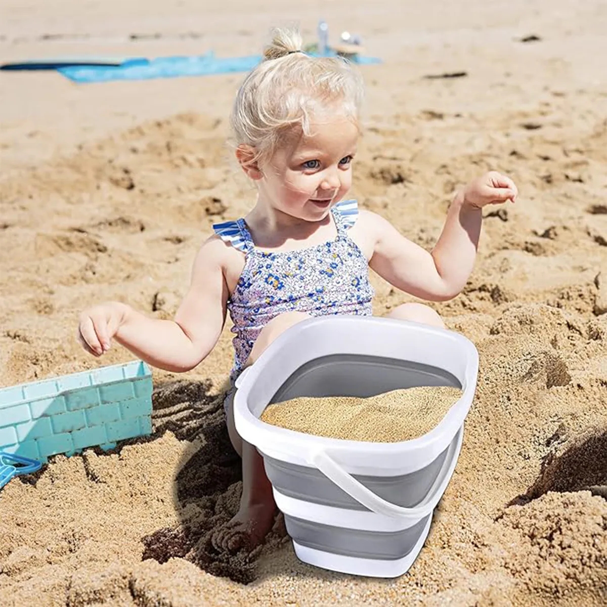 Portable Outdoor Space Saving Collapsible Bucket 5