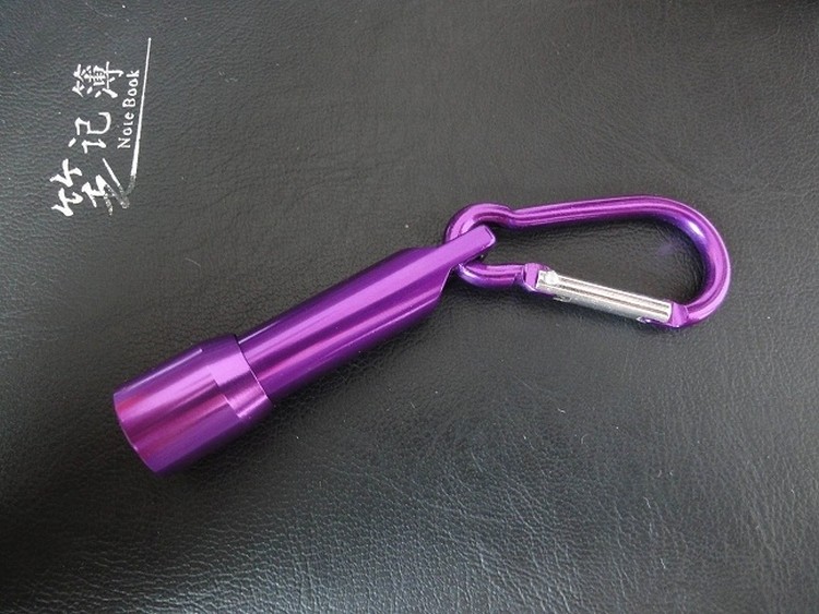 Aluminium Alloy Portable Flashlight with Carabiner 1