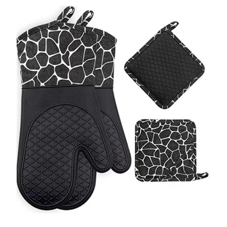 Silicone Charming Giraffe Oven Mitts Set 4