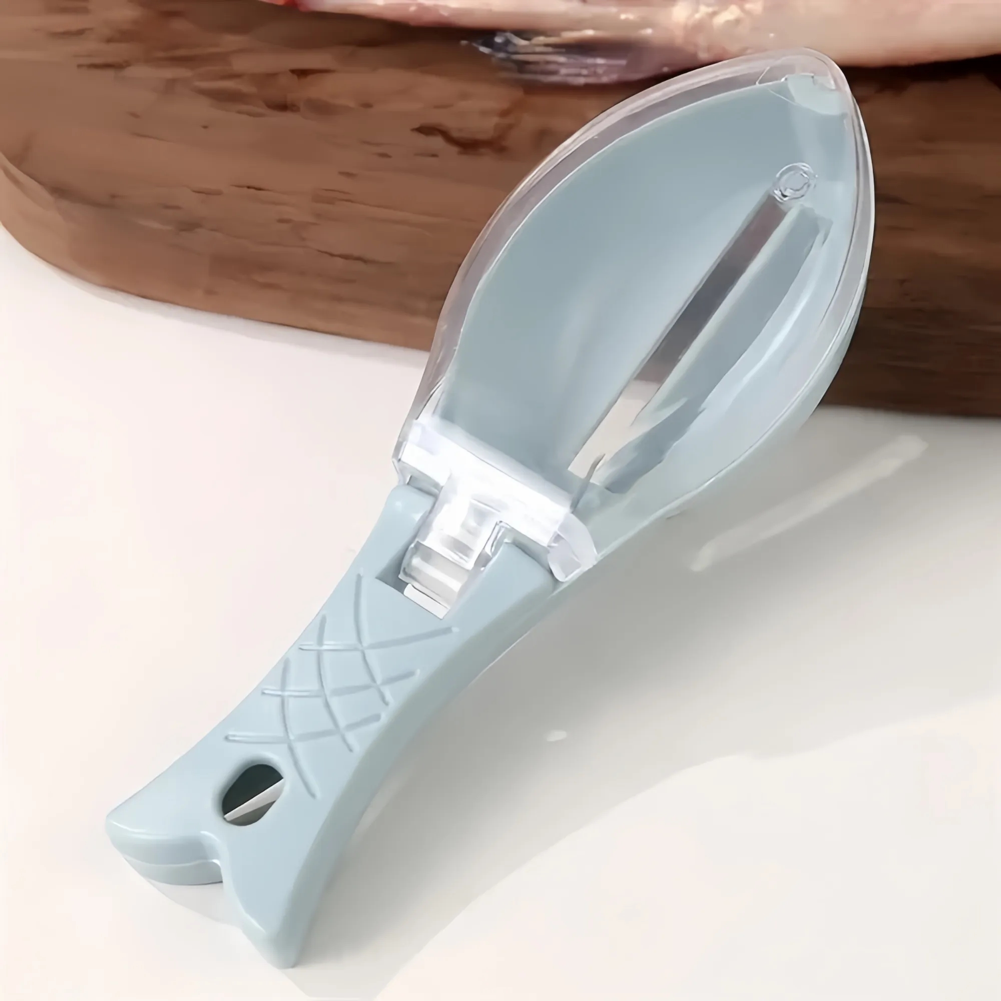 All-in-One Kitchen Tool: Fish Scaler, Grater and Peeler 3