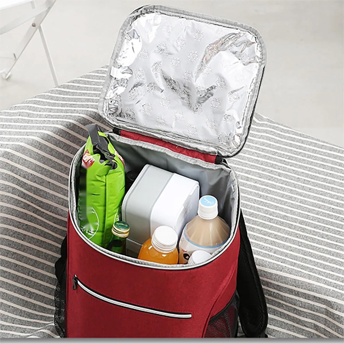 Lightweight Insulated Leak-Proof Cooler Backpack 7