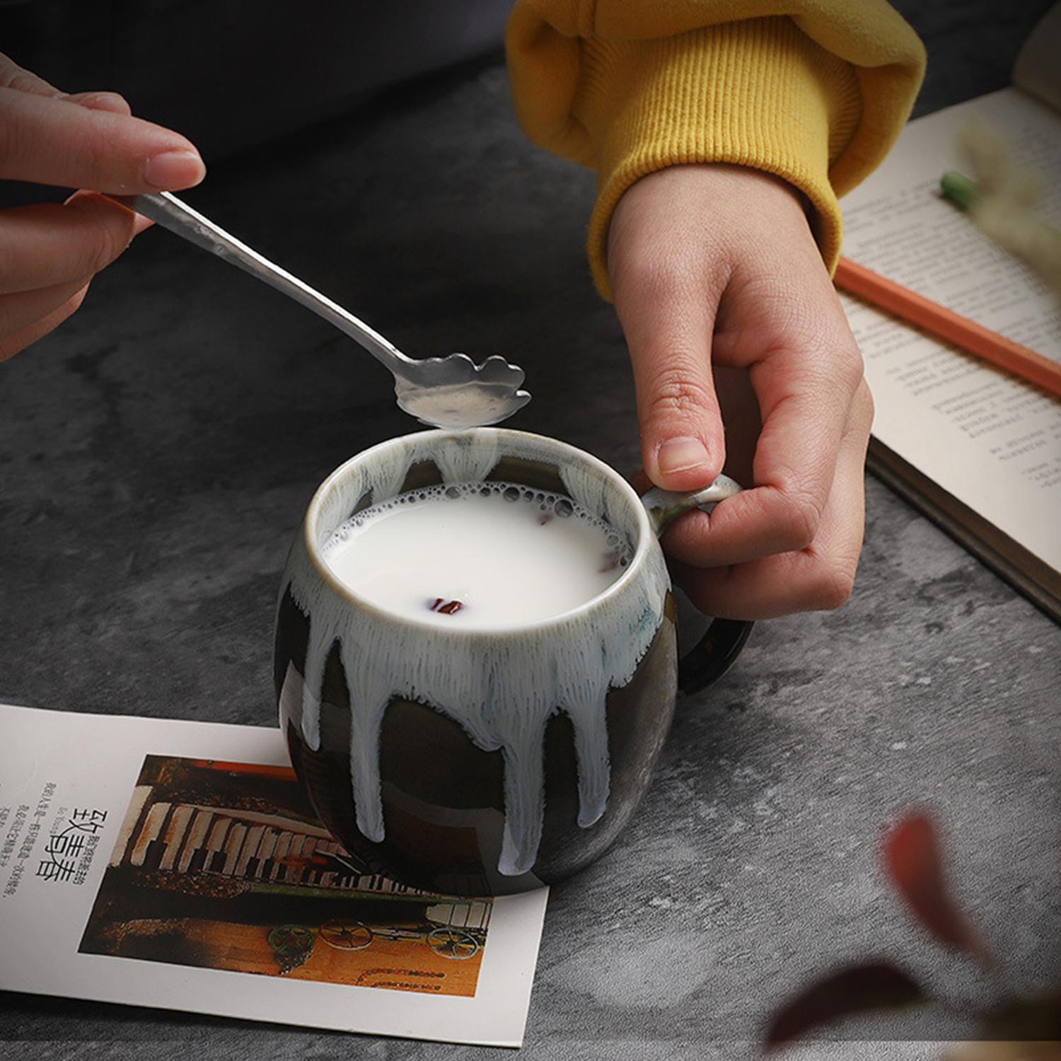 Individuality Creative Ceramic Coffee Oil Drops Mug 4