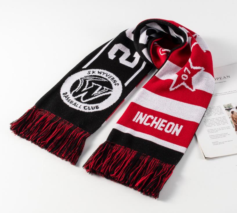 Double-Sided Stadium Knit Scarf With Fringe 1
