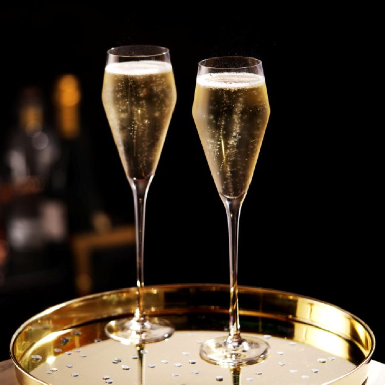 Viski® Angled Crystal Prosecco Glass, set of 2 6