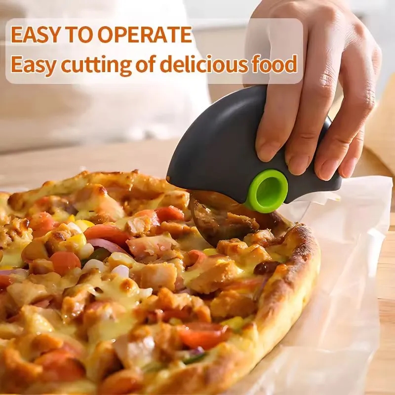 Pizza Cutter with Cover 5