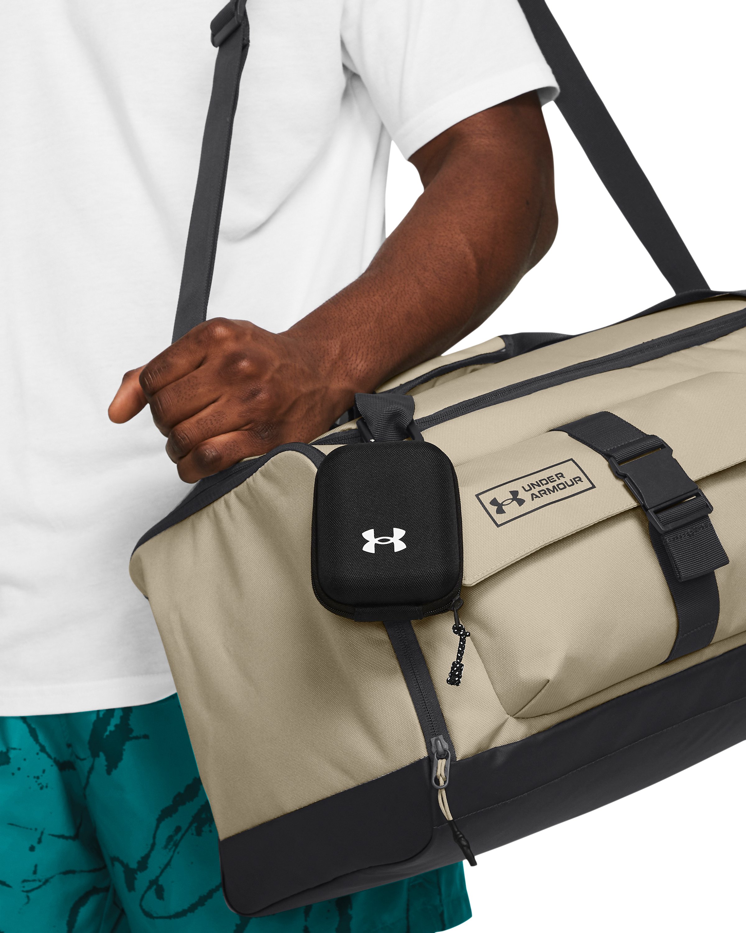 UA Contain Micro Case 16